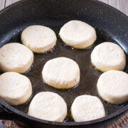 сырники на сковородке