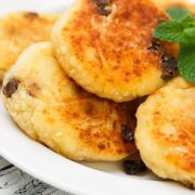 сырники с изюмом
